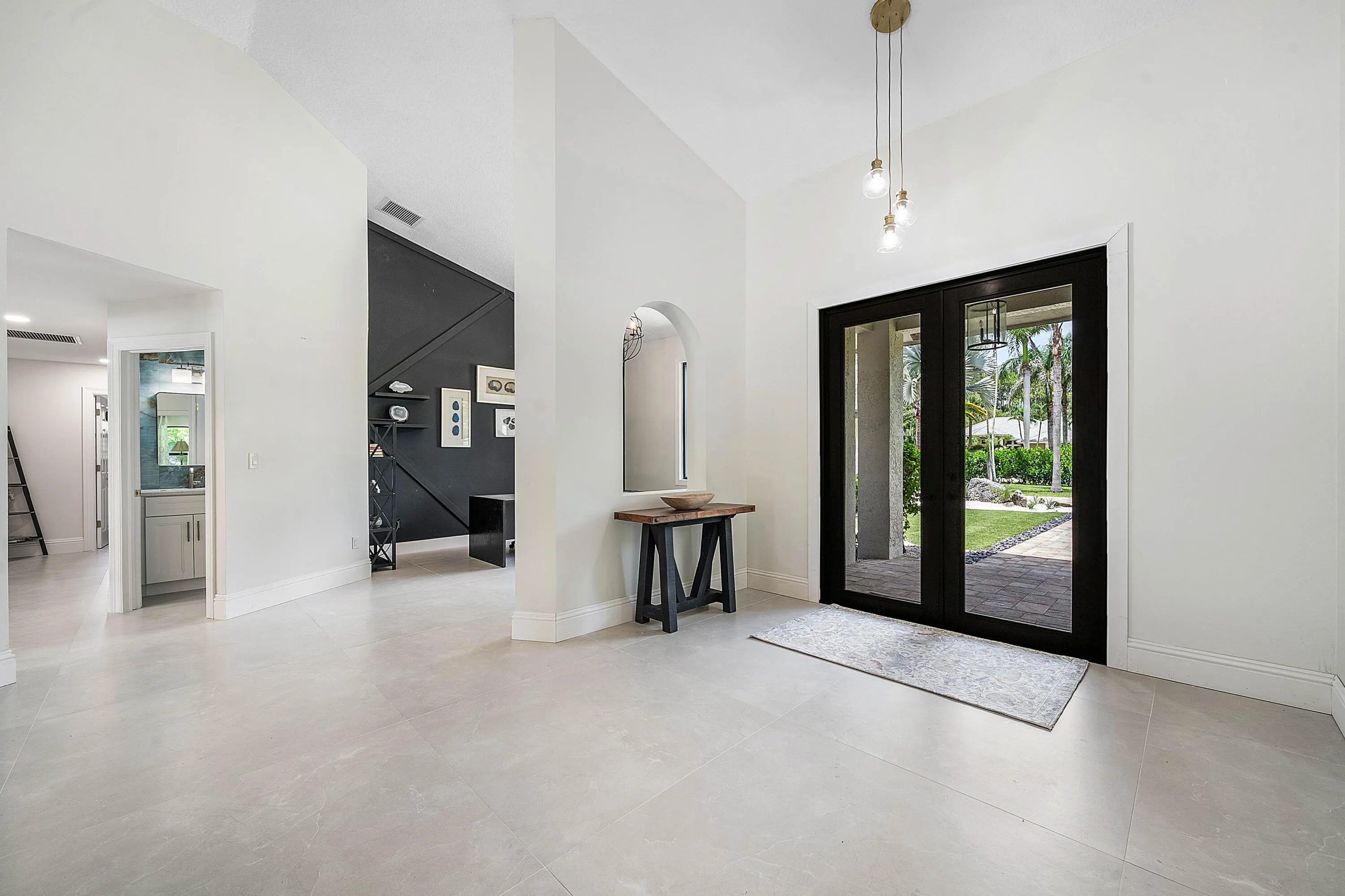 Front door inside view