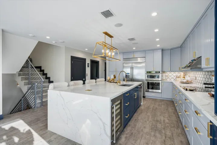 Quartz countertop and backsplash