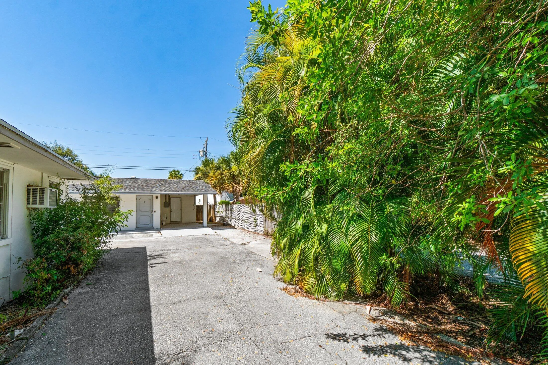 019-211SunriseAvenue-5-Lantana-FL-33462-