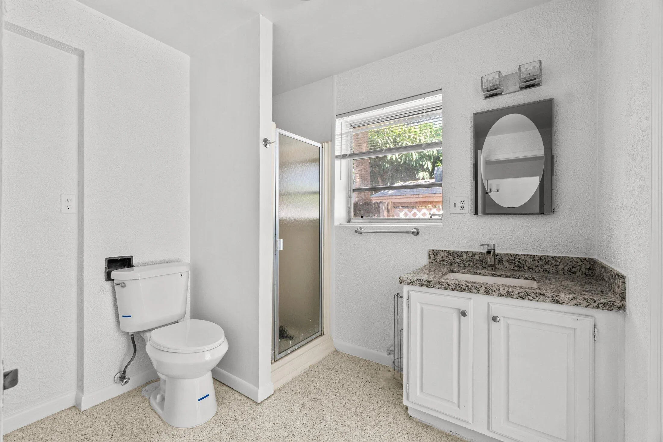 014-211SunriseAvenue-5-Lantana-FL-33462-