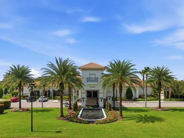 Clubhouse Front