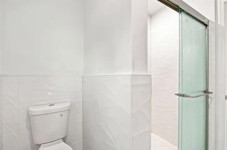 27-web-or-mls-Photo(16)-topaz
