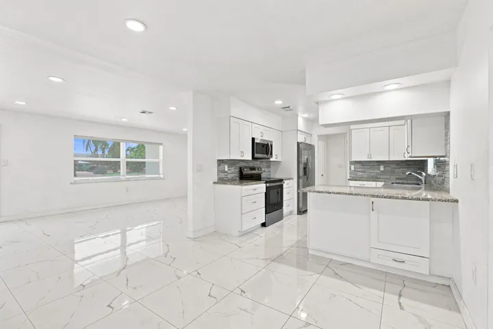 17-web-or-mls-Photo(5)-topaz