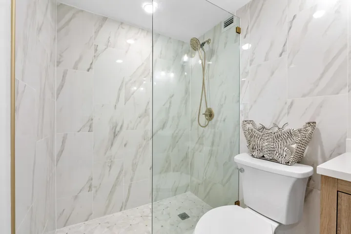 2871 N Ocean Blvd u406_028