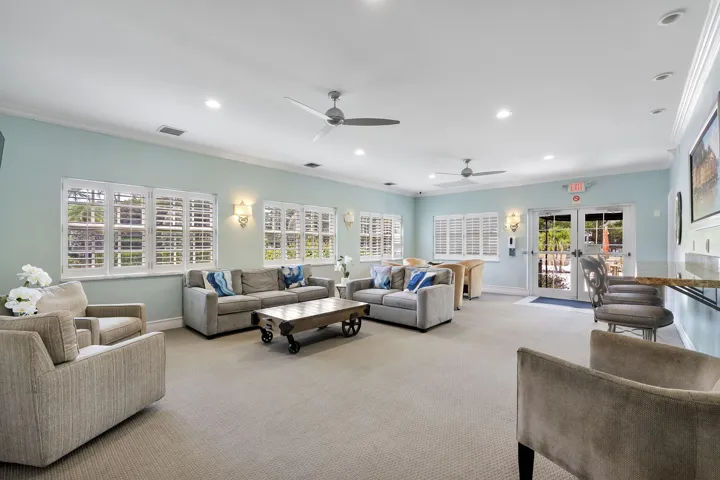 2871 N Ocean Blvd u406_066