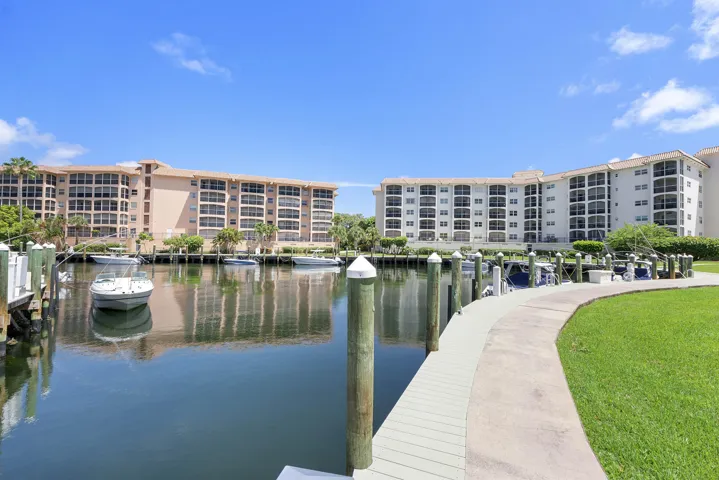 2871 N Ocean Blvd u406_064