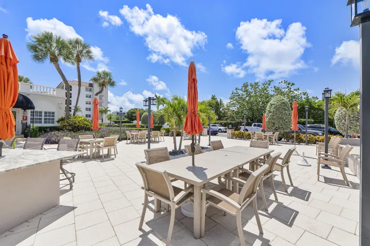 2871 N Ocean Blvd u406_071