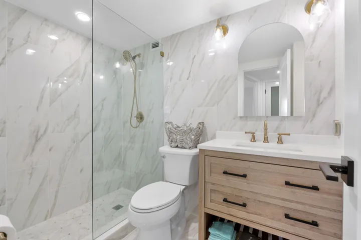 2871 N Ocean Blvd u406_027