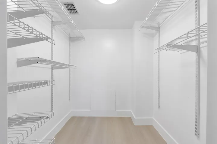 2871 N Ocean Blvd u406_034