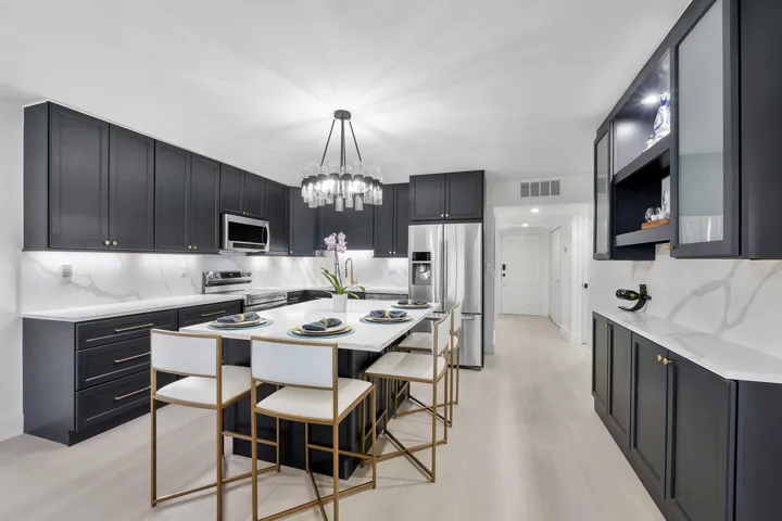 2871 N Ocean Blvd u406_039