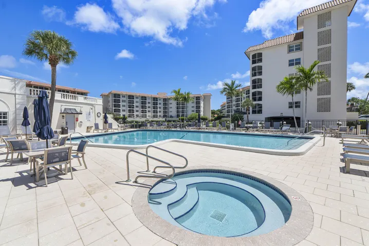 2871 N Ocean Blvd u406_075
