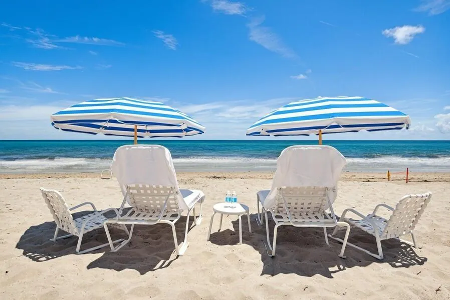 Private Beach 2