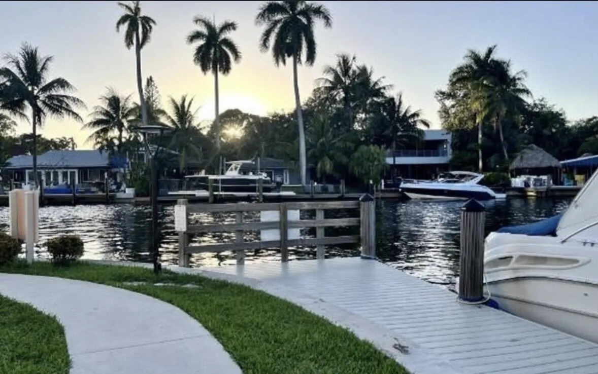 Beautiful waterfront walking and jogging path around the island
