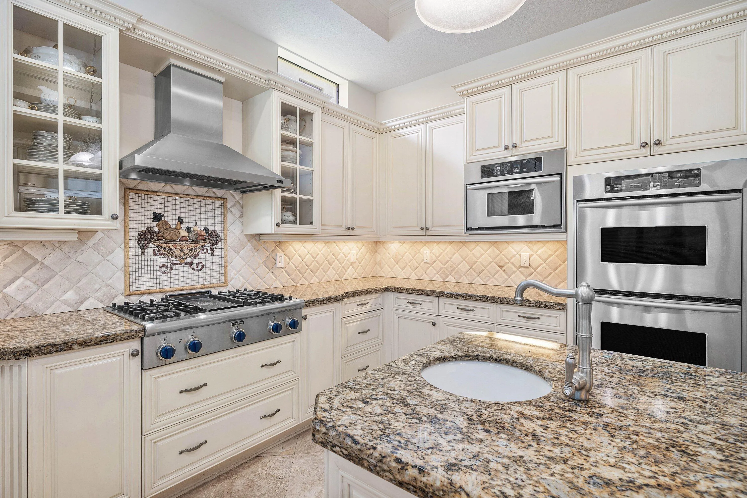 Kitchen-Range-and-Appliances