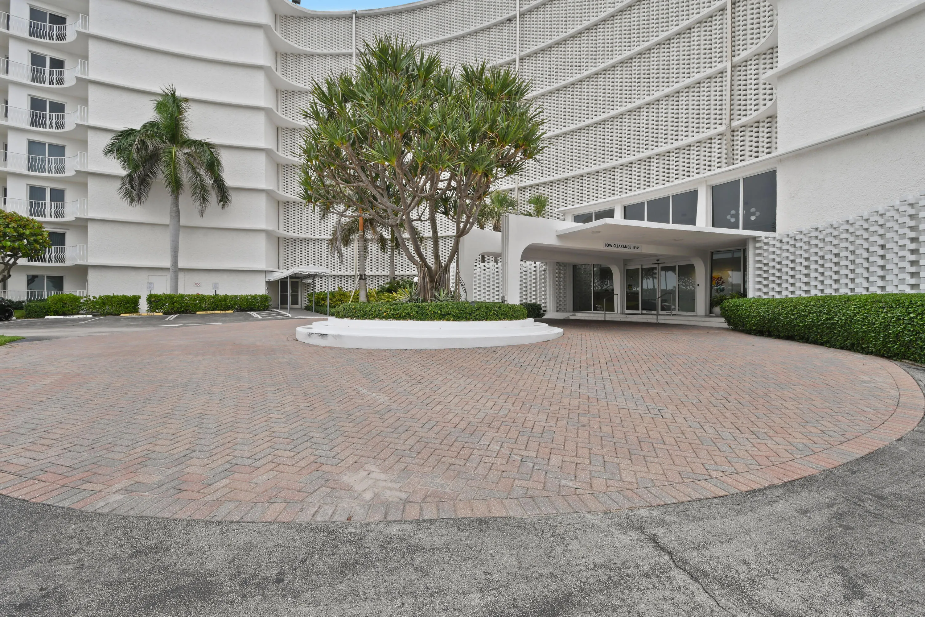 2774SOceanBlvd-AmbassadorSouth(22)