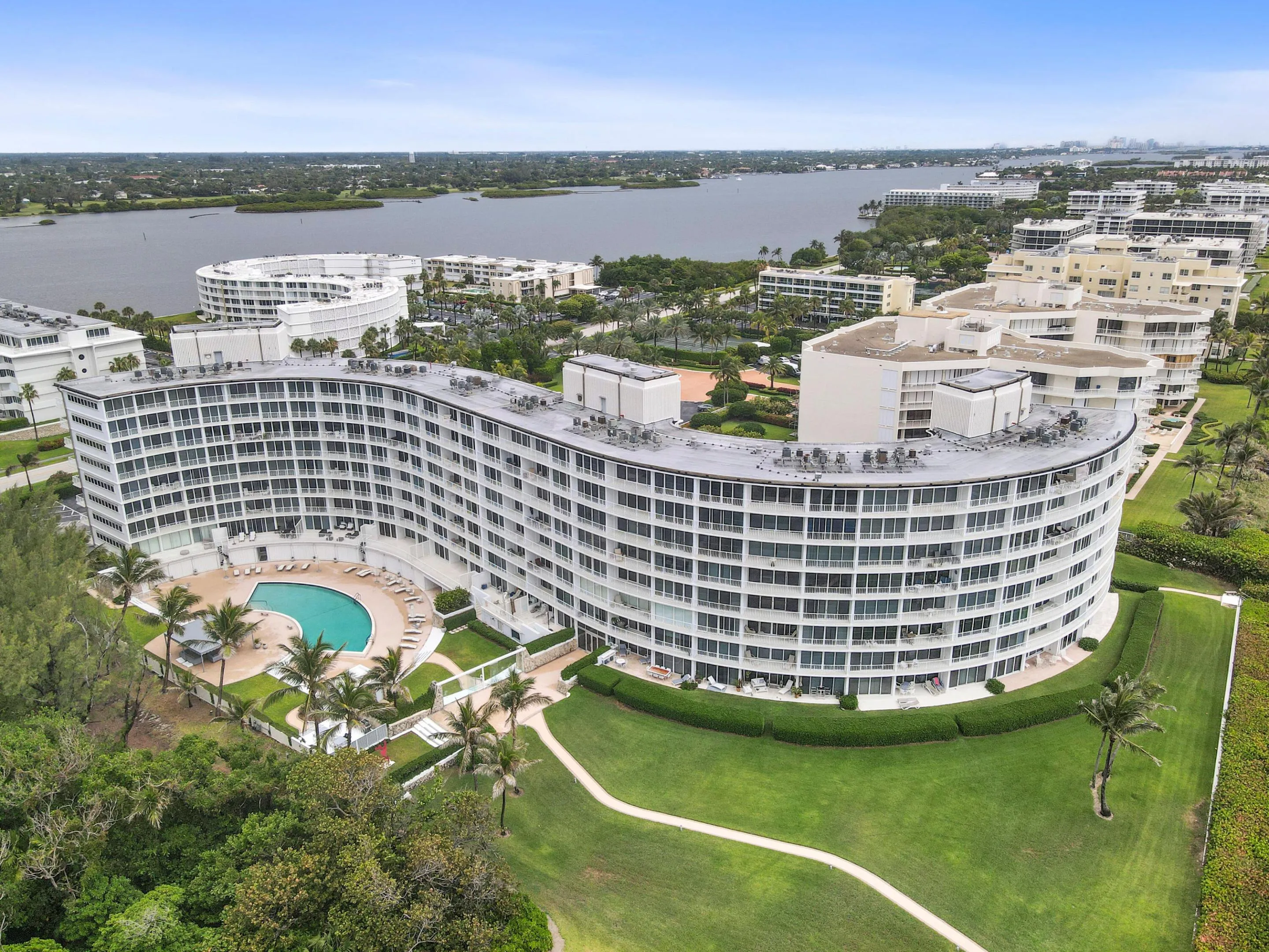 AmbassadorSouthAerials(7)