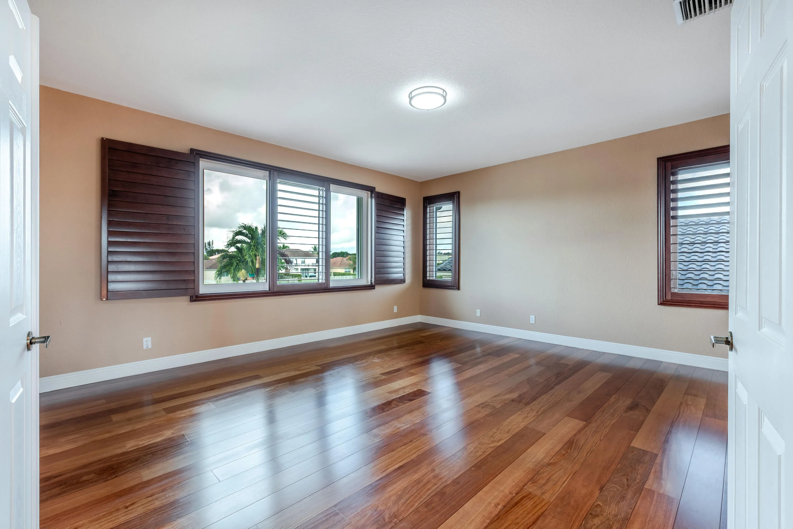 112IsolaCirRoyalPalmBeach-20