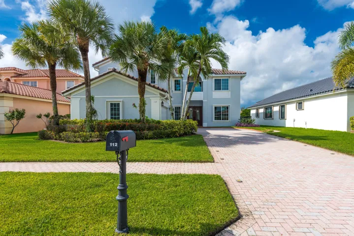 112IsolaCirRoyalPalmBeach-44