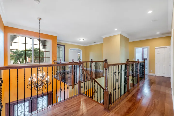 112IsolaCirRoyalPalmBeach-19