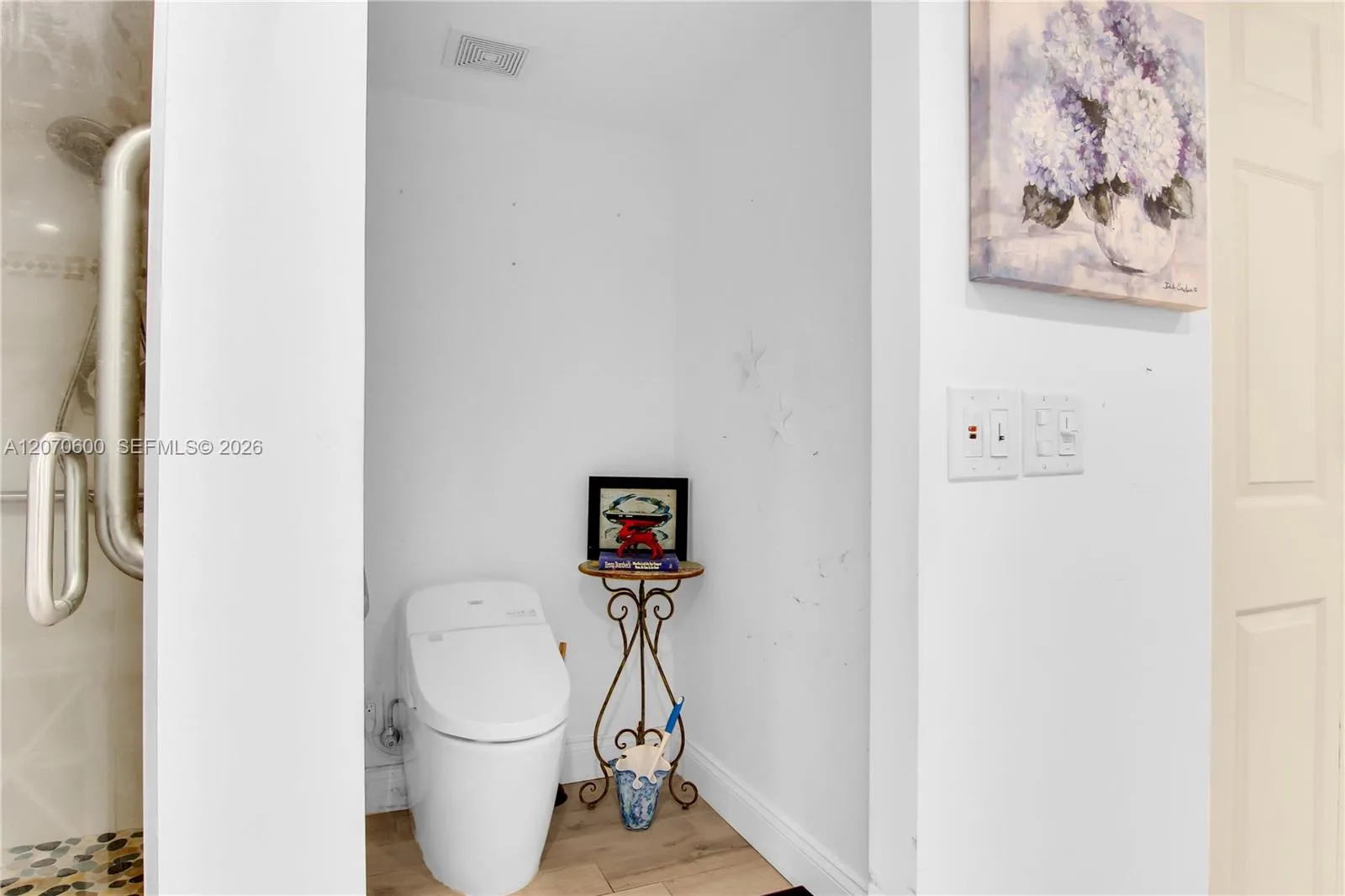 Toilet room with new electric tiolet
