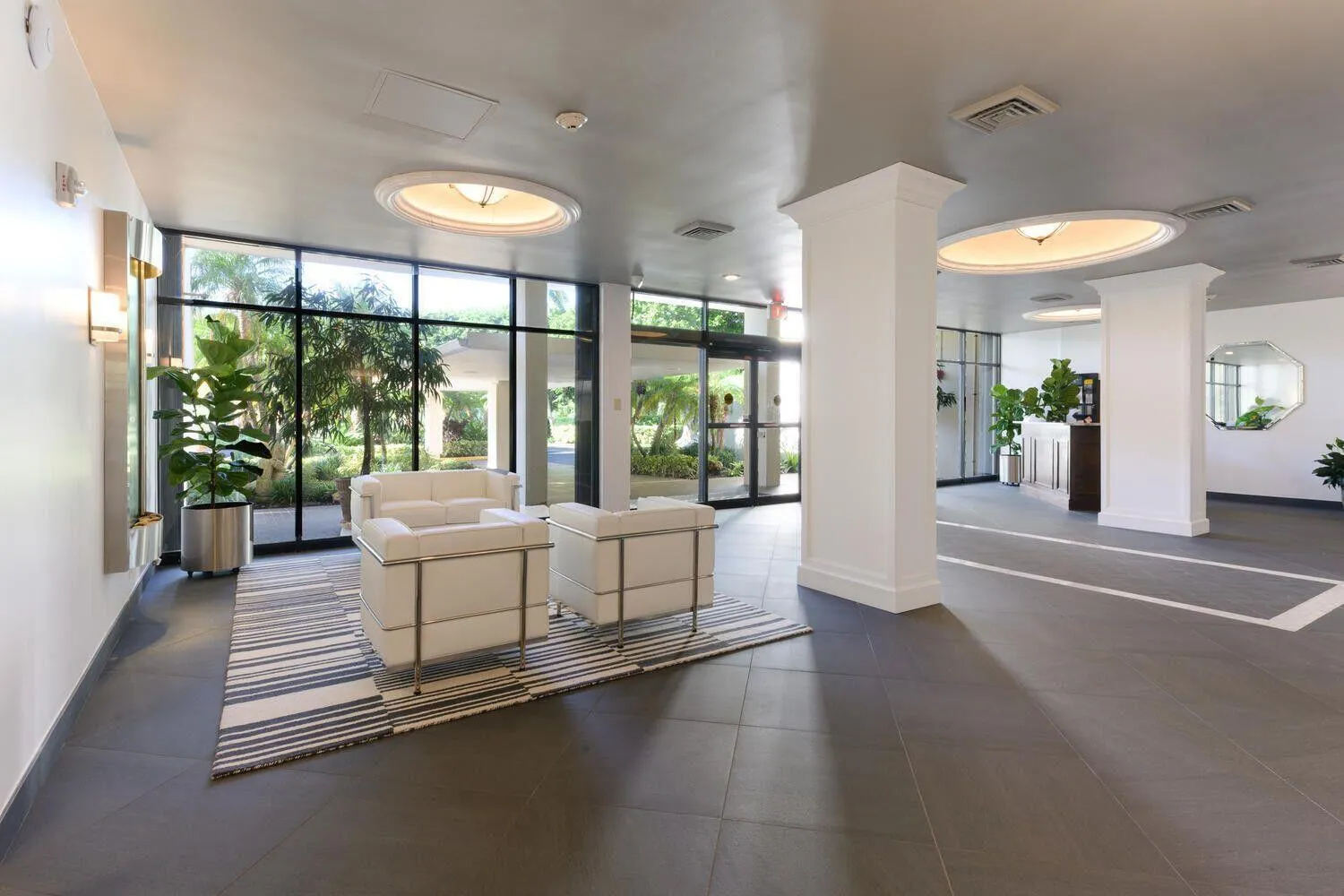 Lobby2