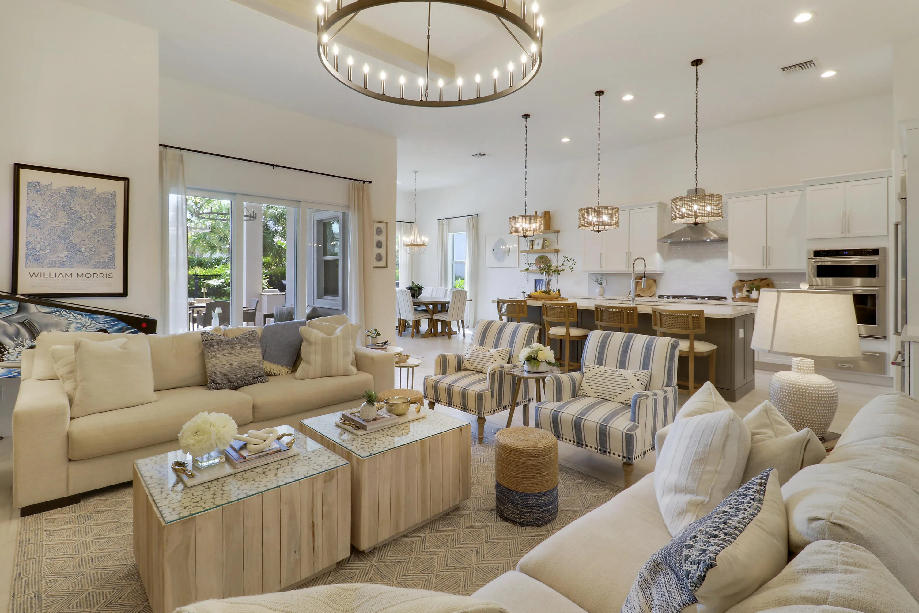 living room/kitchen