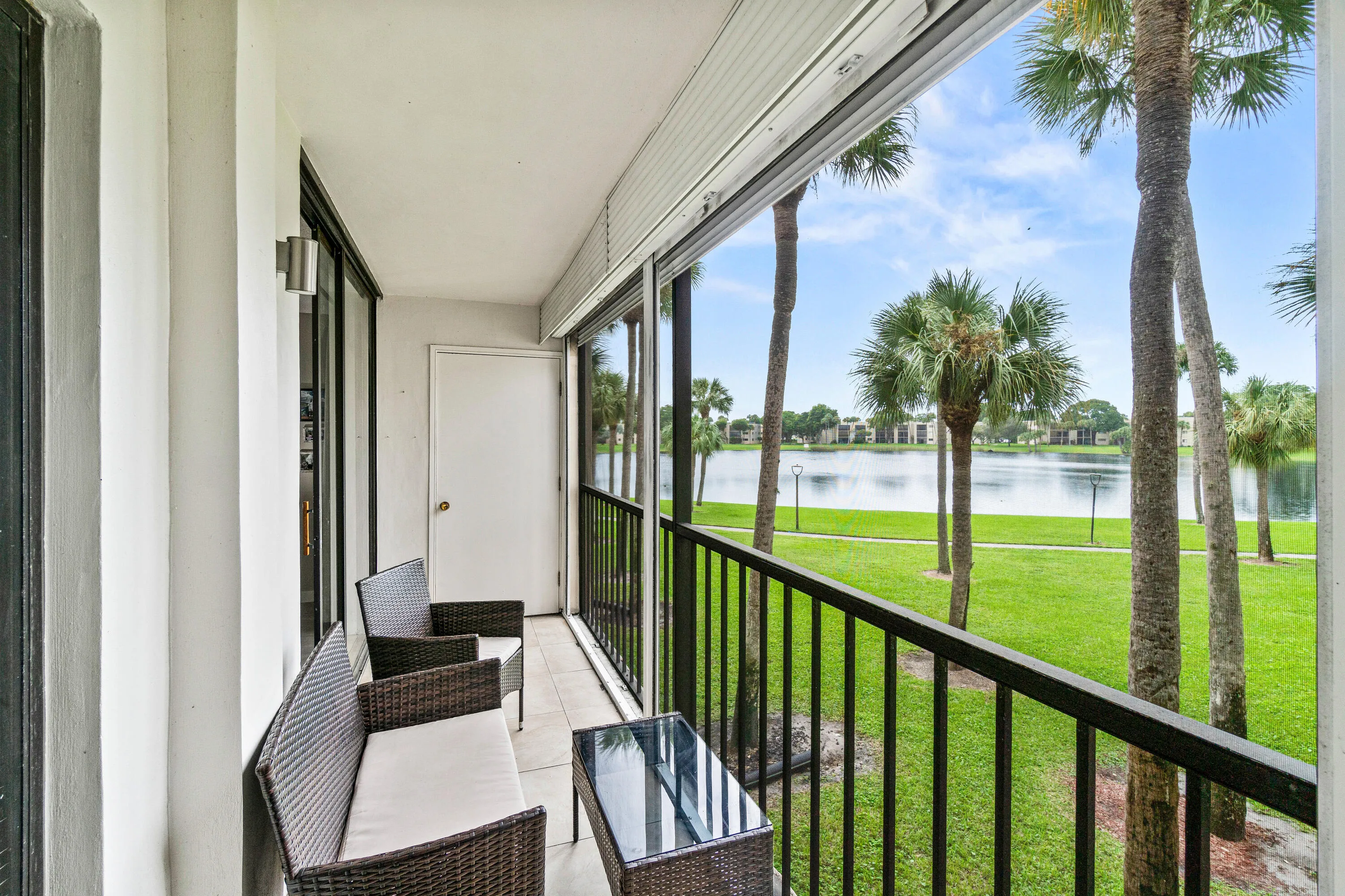029-5370LasVerdesCircle-209-DelrayBeach-