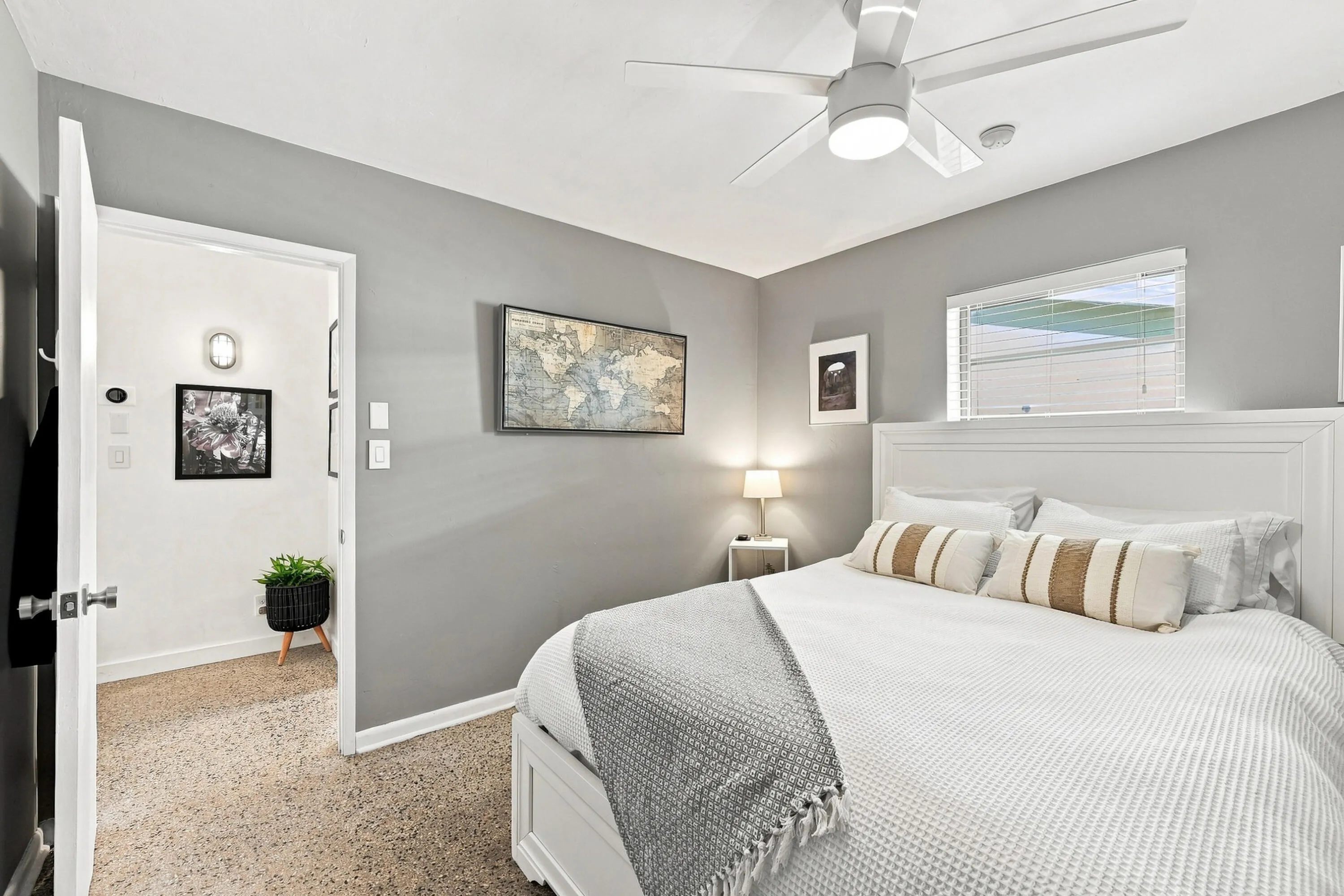 26_bedroom