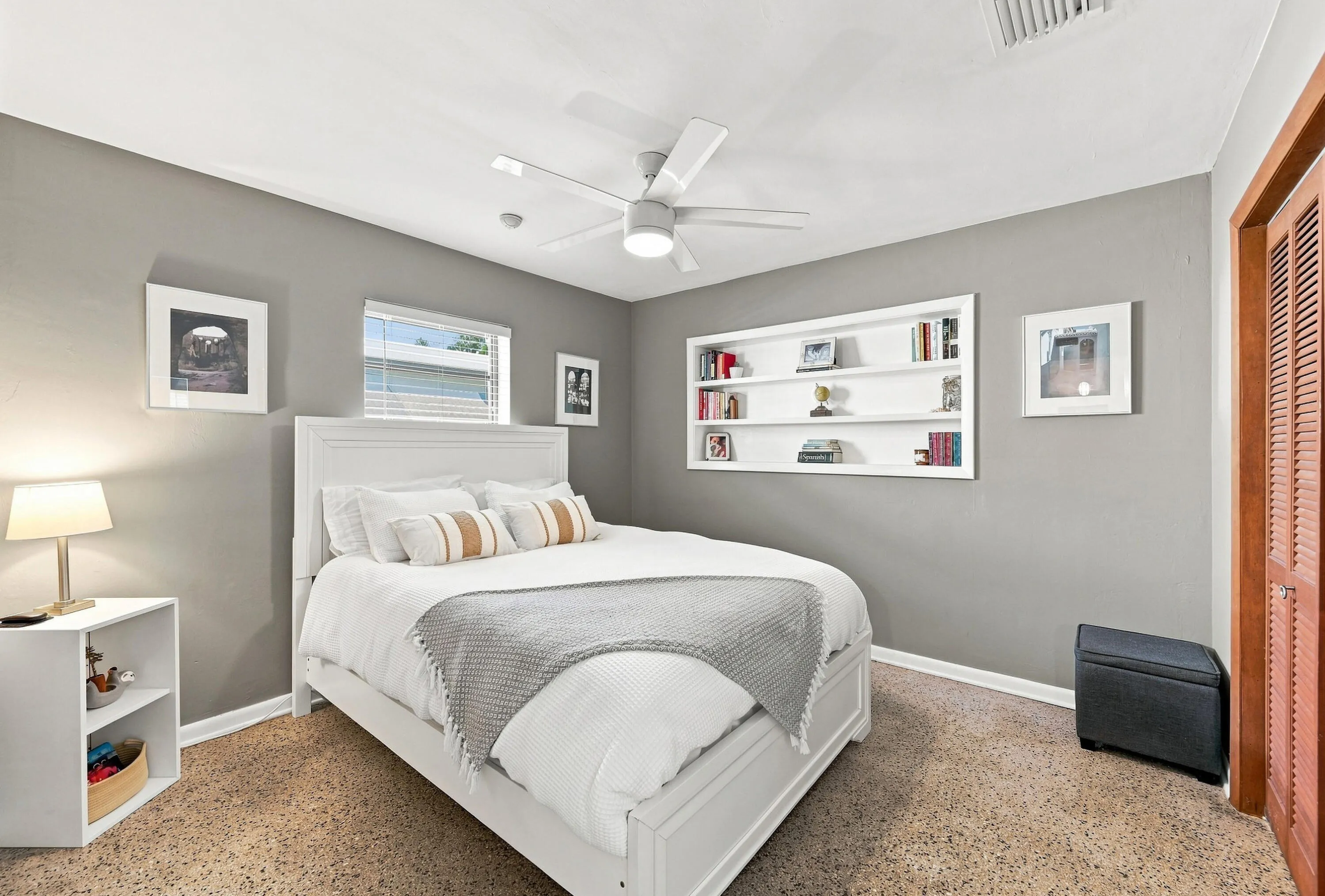 25_bedroom