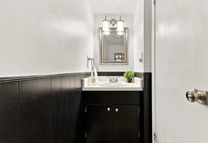 11_bathroom