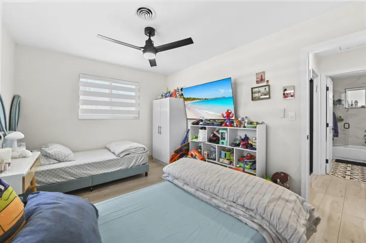 06 Bedroom 03