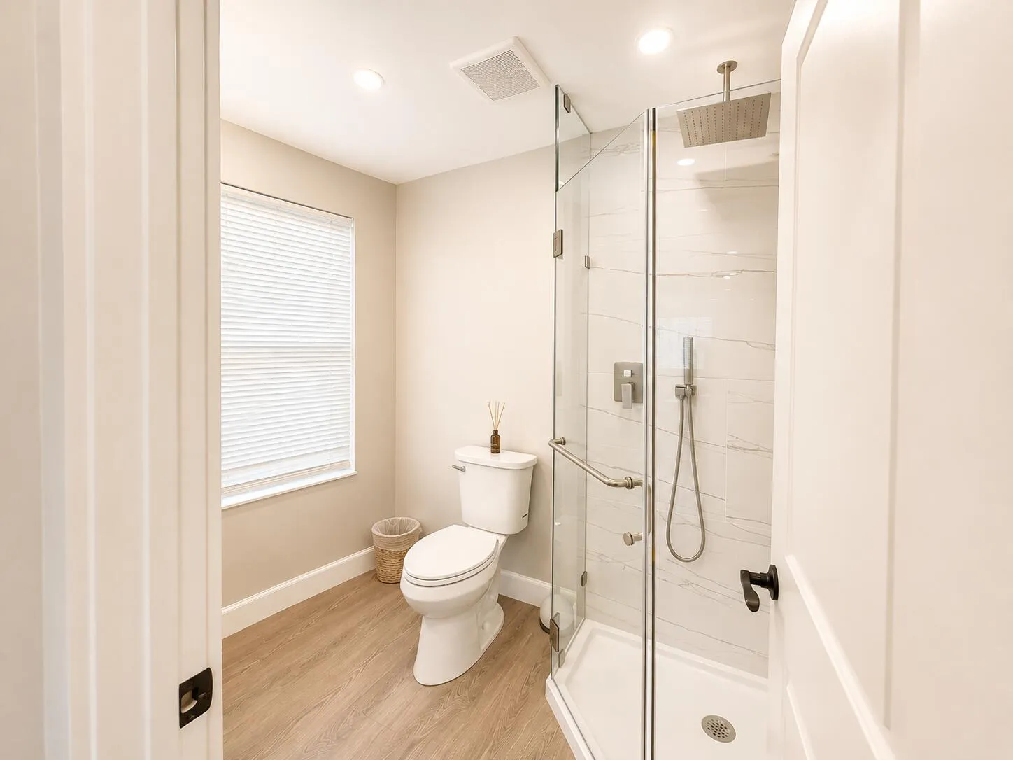 Bathroom unit 1