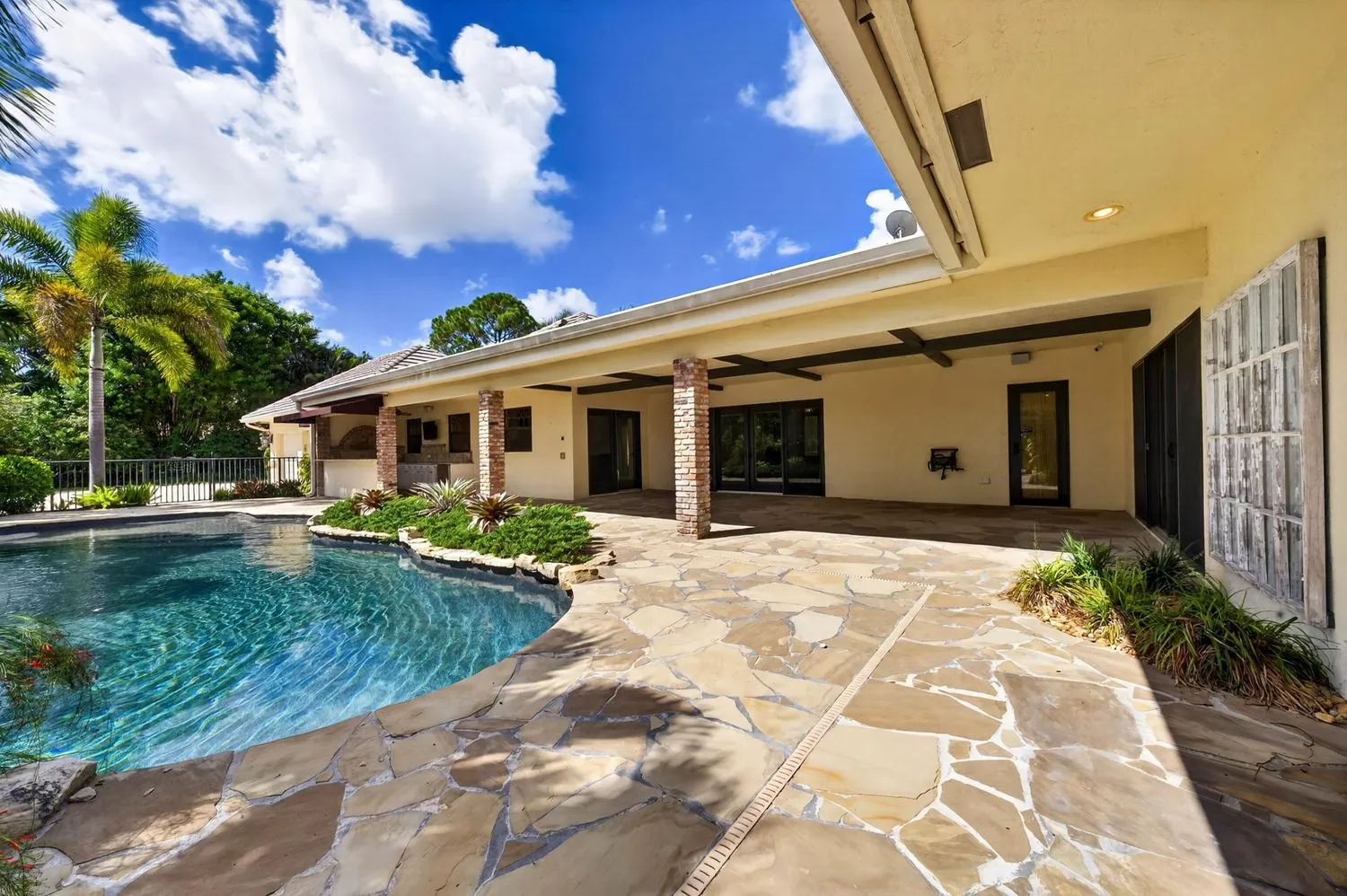 Property photo 59