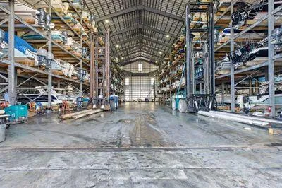 20 Adjacent Marina Drydocks