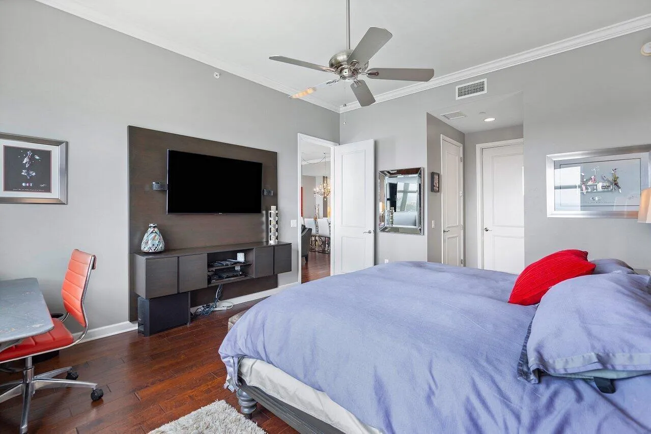 023-2640LakeShoreDrive-2609-RivieraBeach