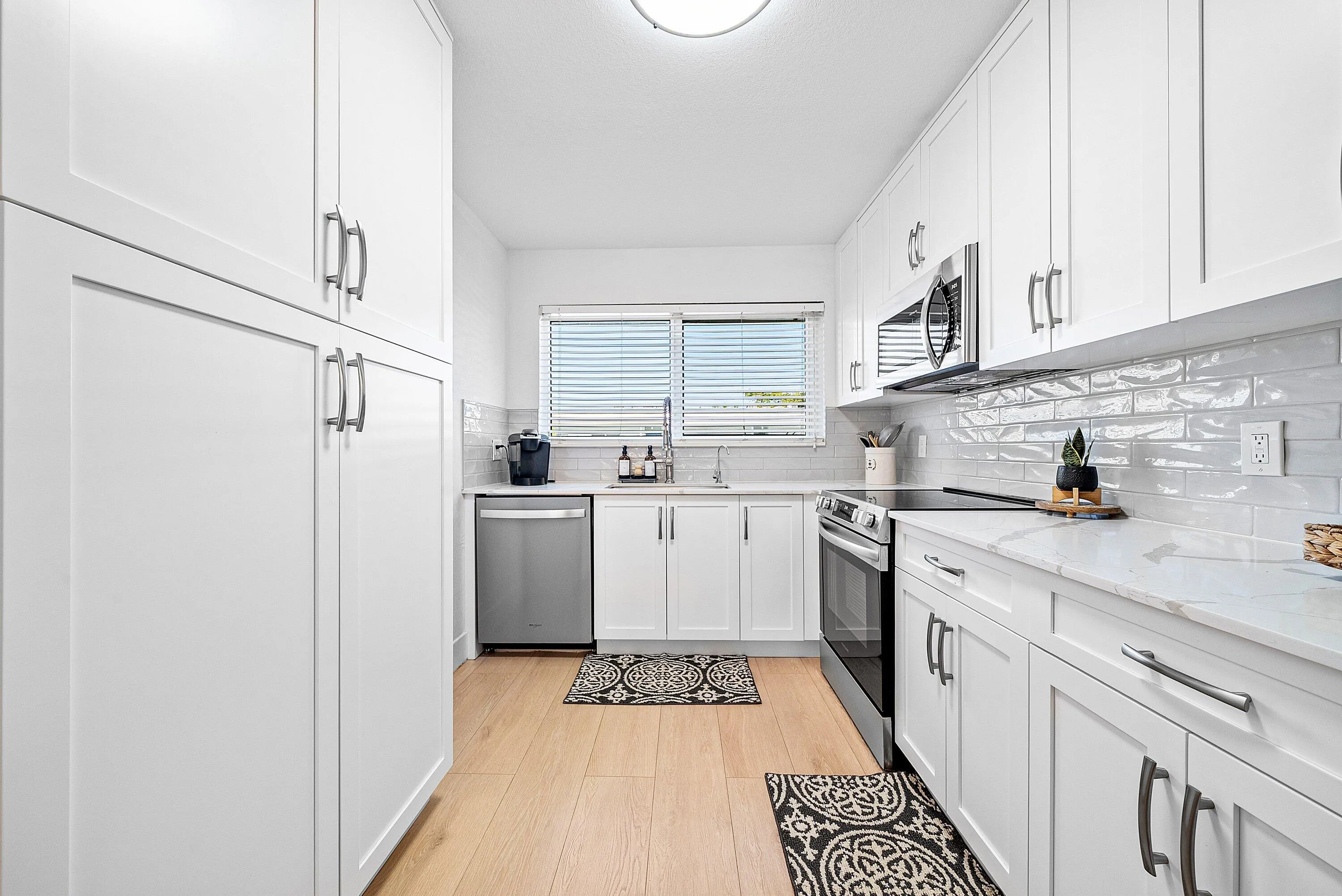 007-621EastWoolbrightRoad-B407-BoyntonBe