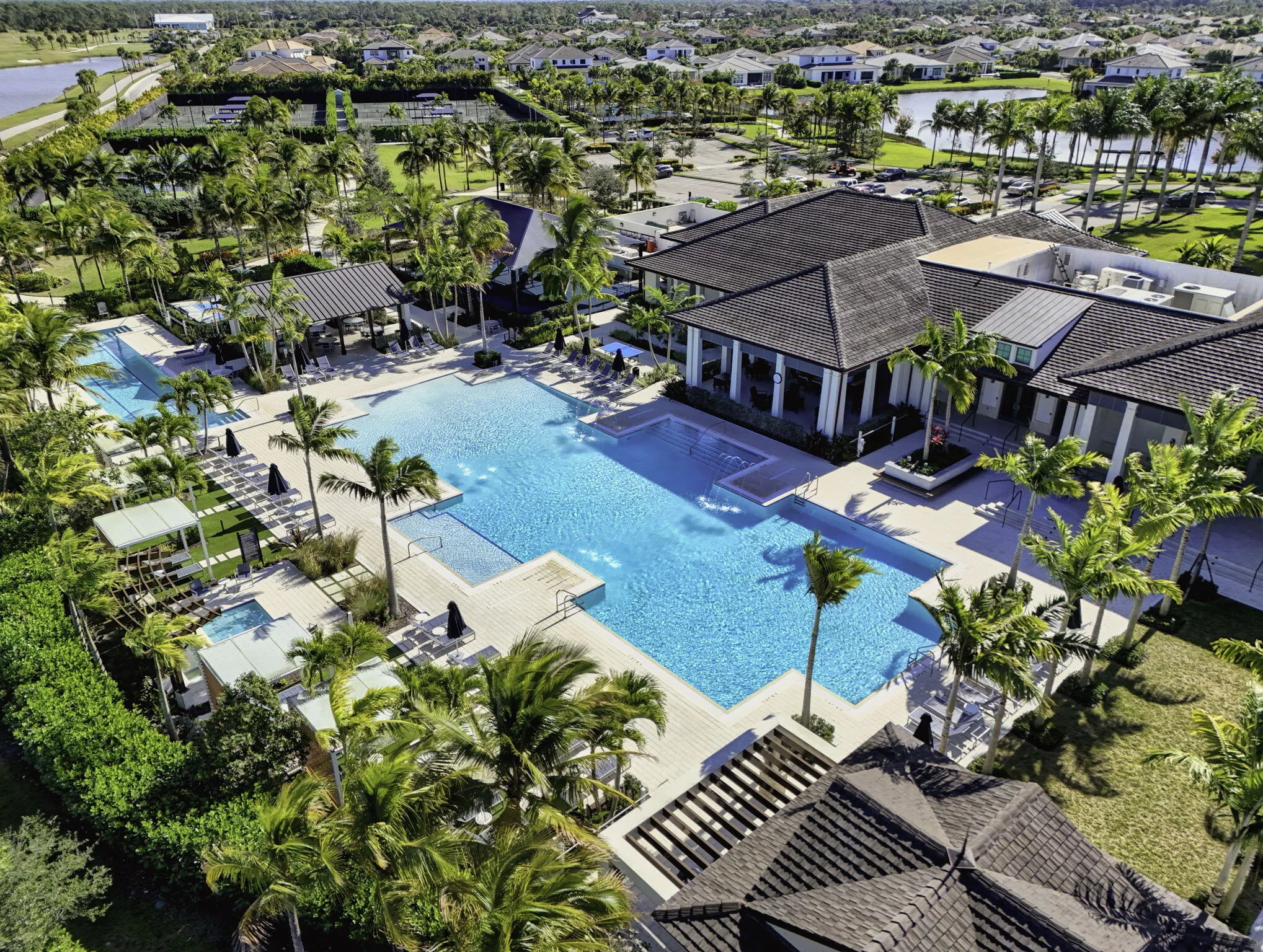 Clubhouse Zero Entry Pool