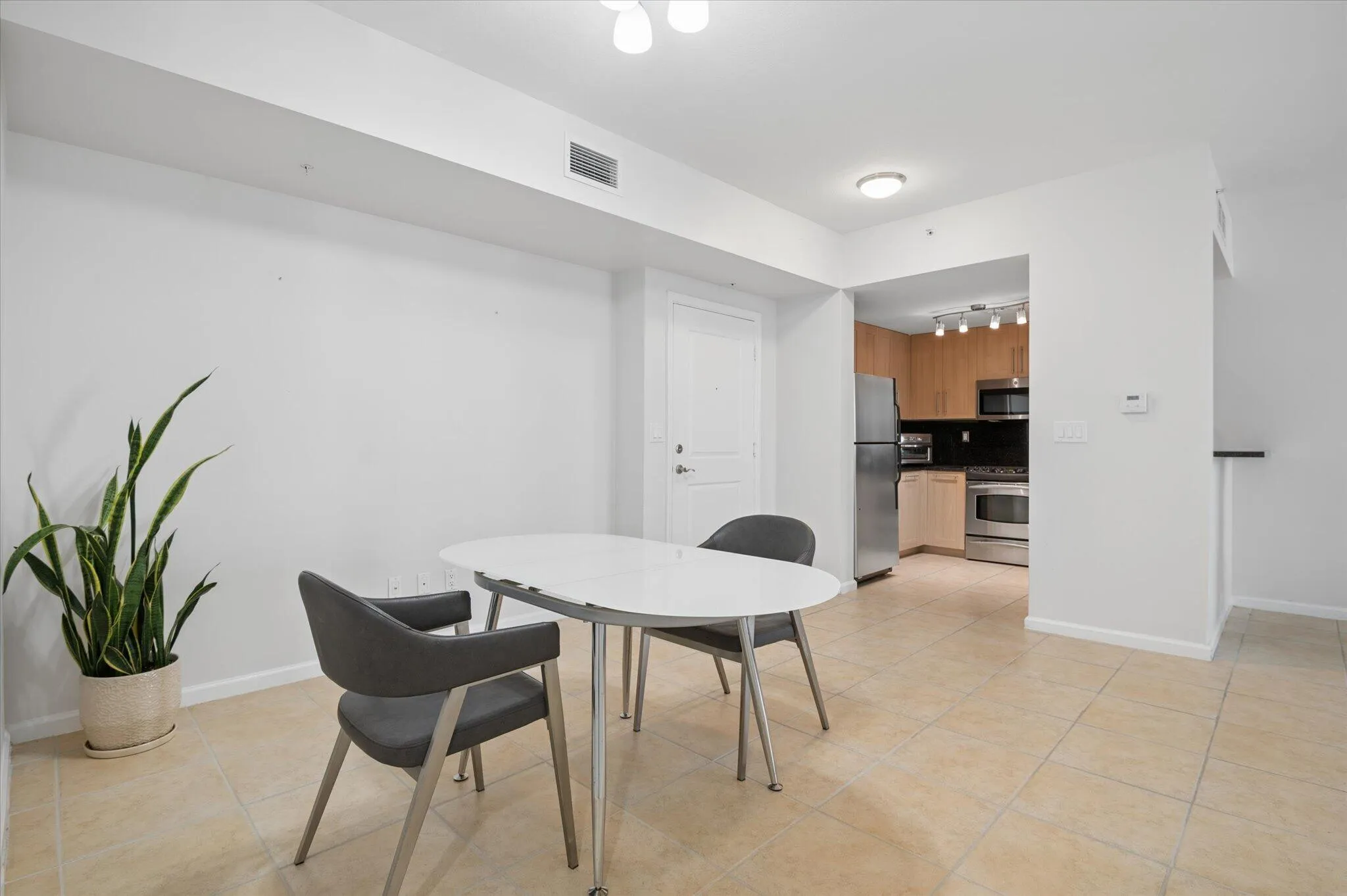 47-Steiner-511 5th Ave #1422-6