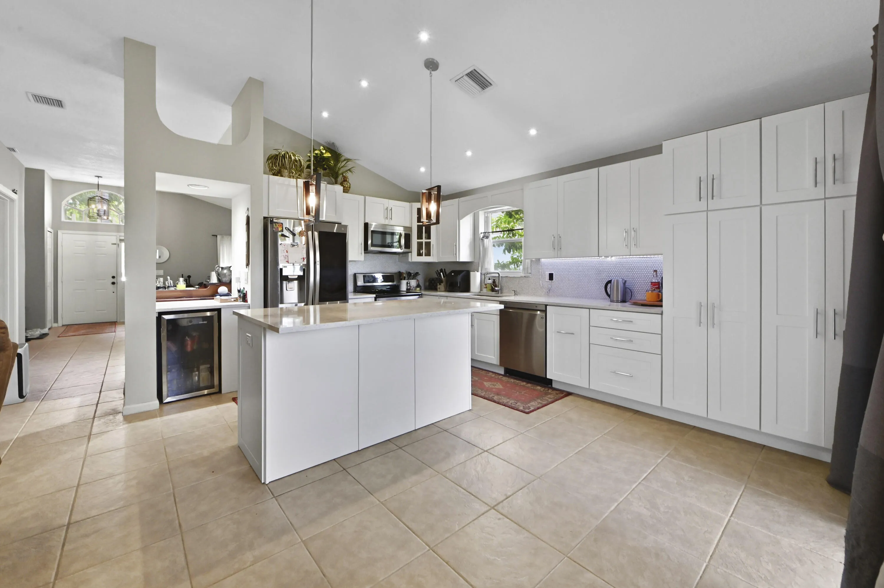 12 Kitchen 02
