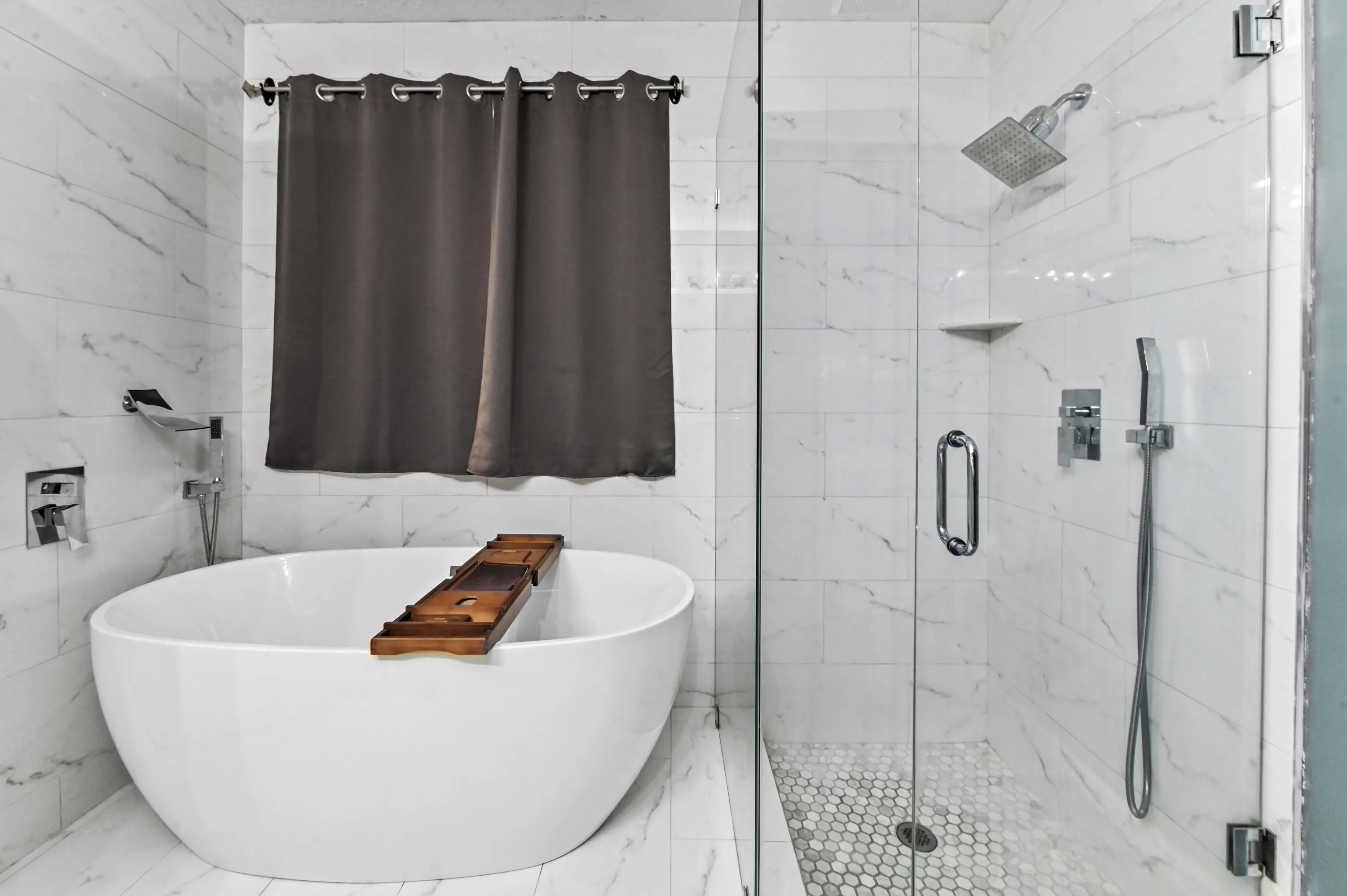 29 Bathroom 02