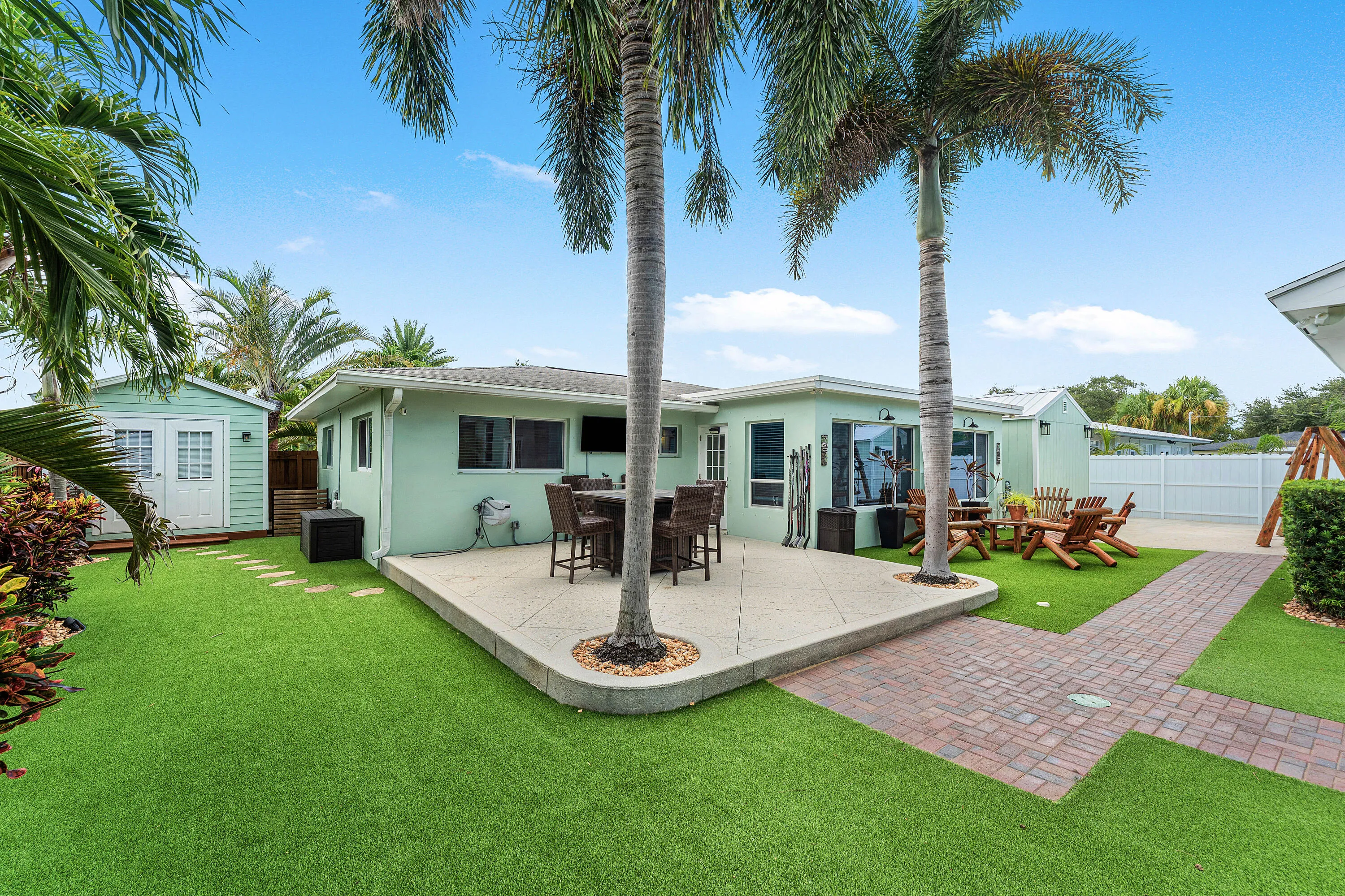 028-8196thStreet-LakePark-FL-33403-FULL
