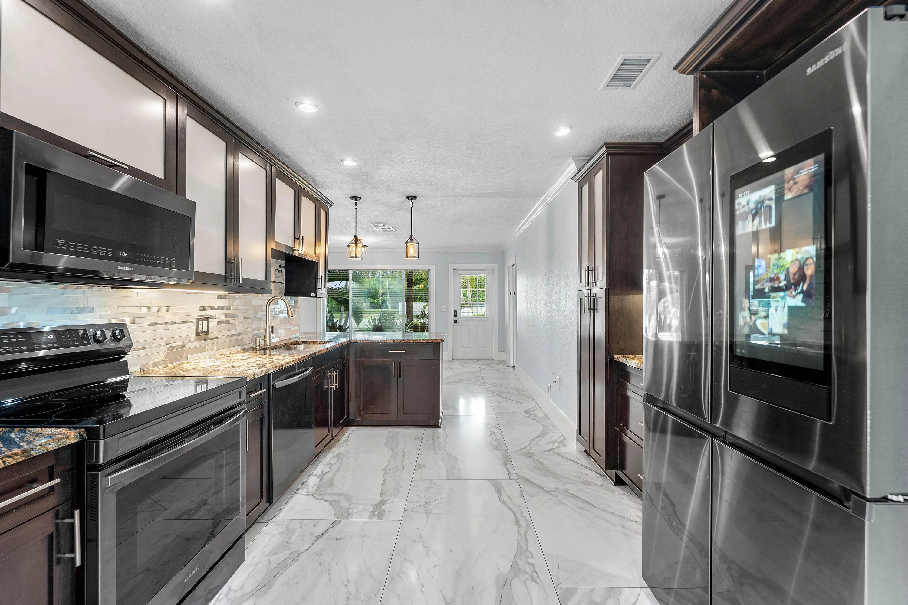 010-8196thStreet-LakePark-FL-33403-FULL