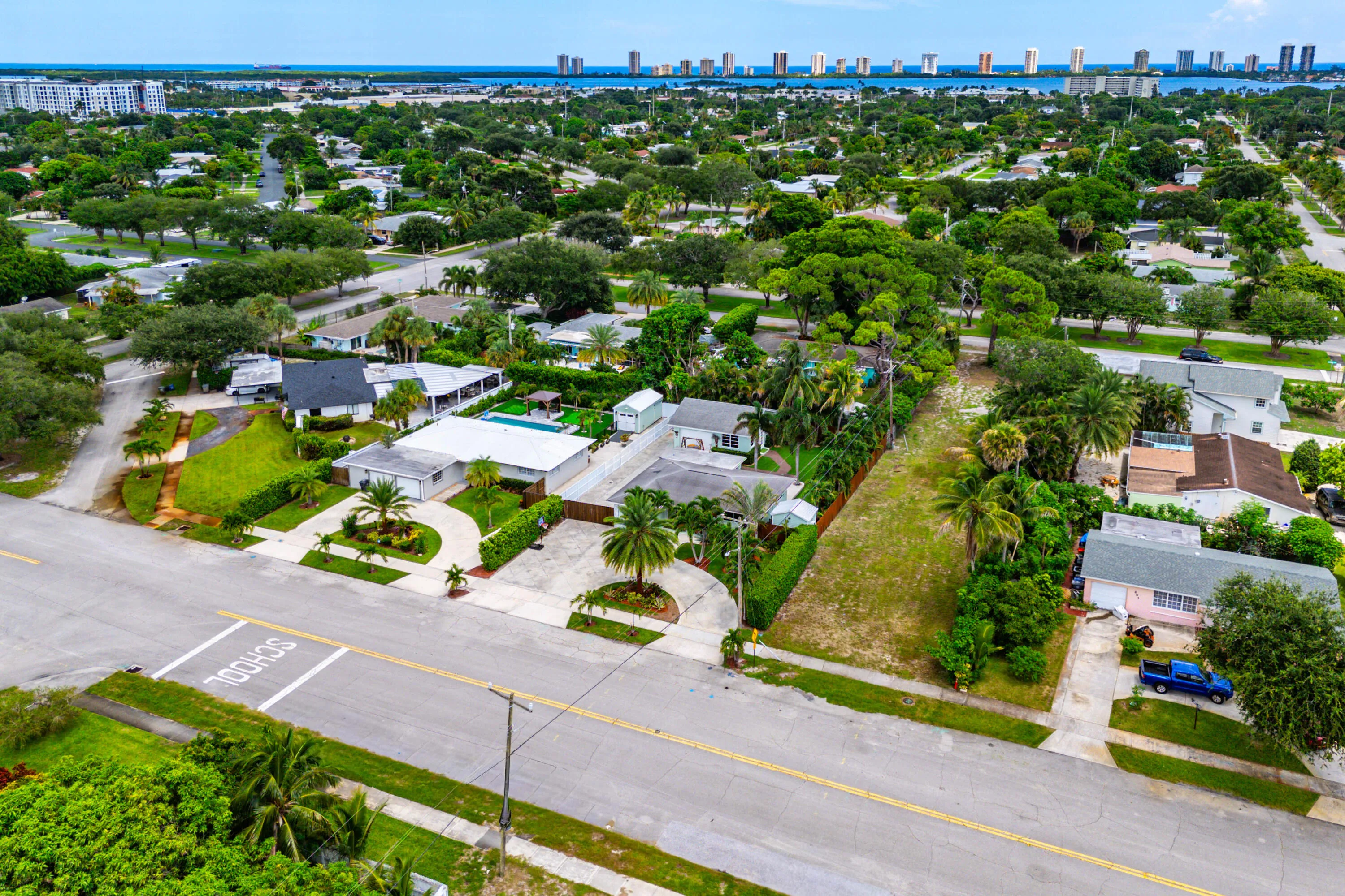 049-8196thStreet-LakePark-FL-33403-FULL