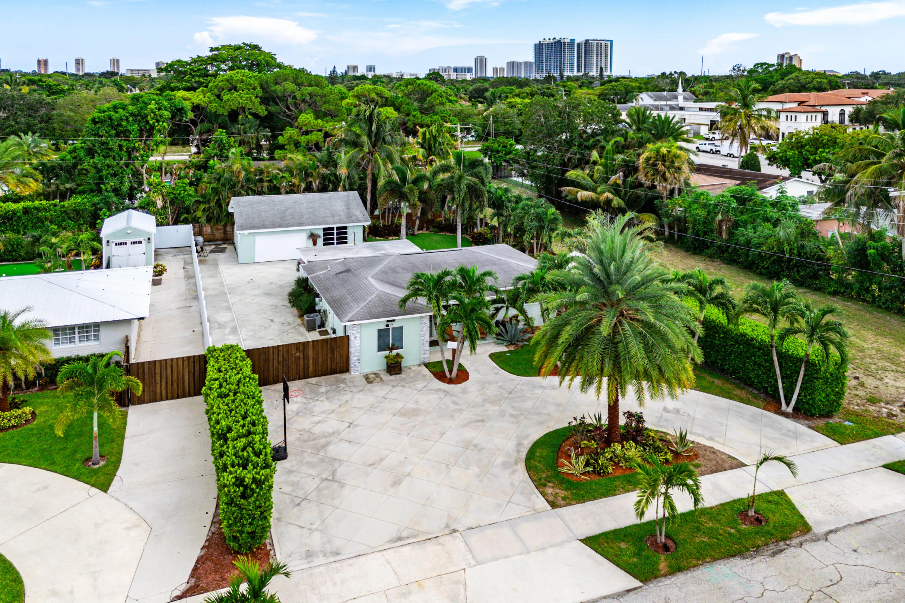 040-8196thStreet-LakePark-FL-33403-FULL
