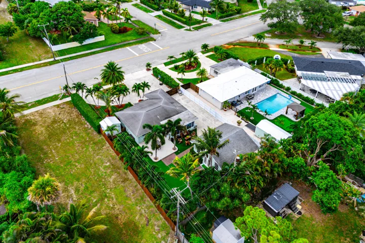 045-8196thStreet-LakePark-FL-33403-FULL