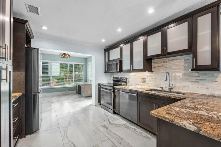 013-8196thStreet-LakePark-FL-33403-FULL