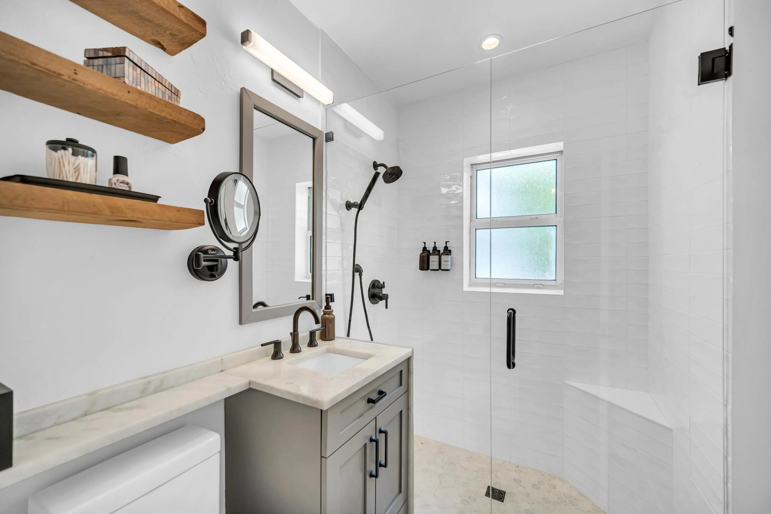 748 NE 17TH WAY--30