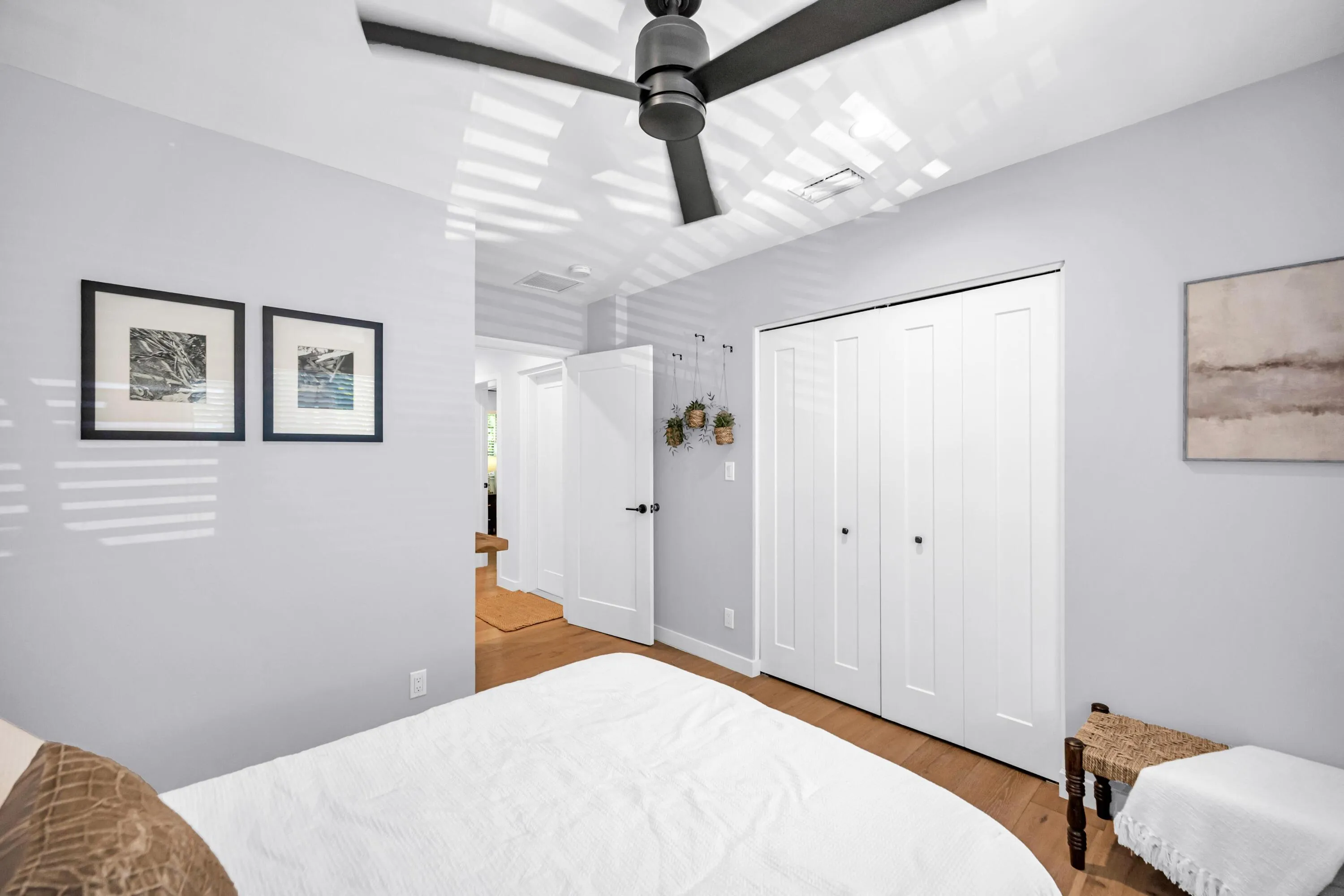 748 NE 17TH WAY--43