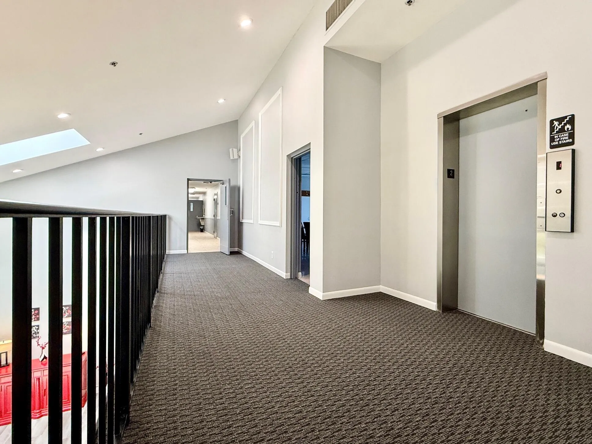 4 - Interior Entrance upstairs