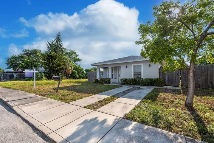 1506SJStreet.LakeWorth-27